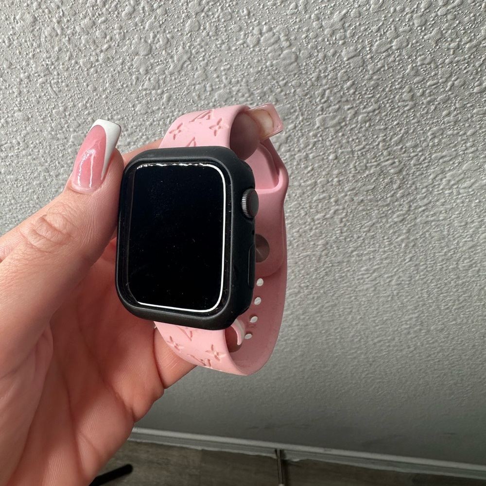 Apple Watch - Picture 3 of 4